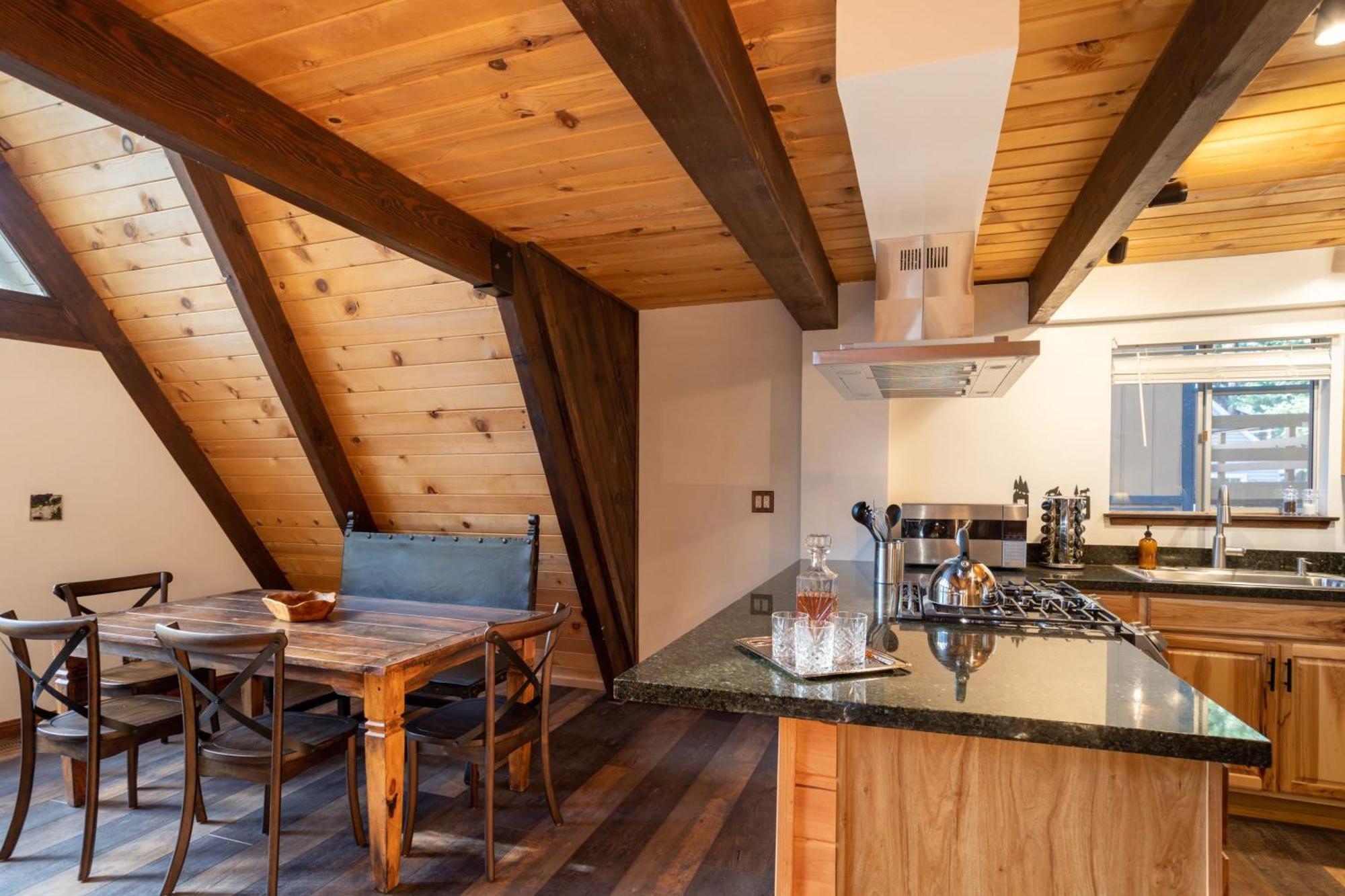 Bear'S Lair By Avantstay 3Mins From Bear Mountain Ski Resort Velké Medvědí jezero Exteriér fotografie